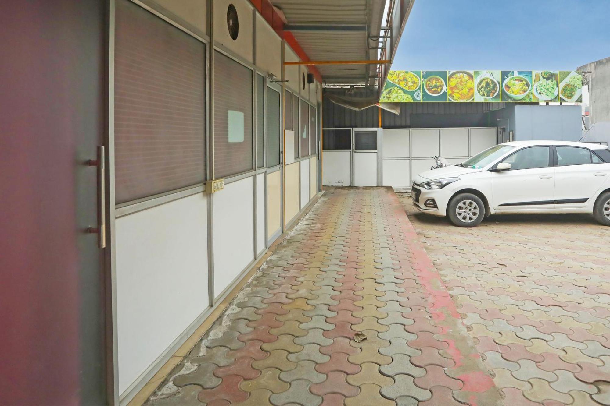 Collection O Harsh Hotel & Restaurant Bhiwadi Exterior foto